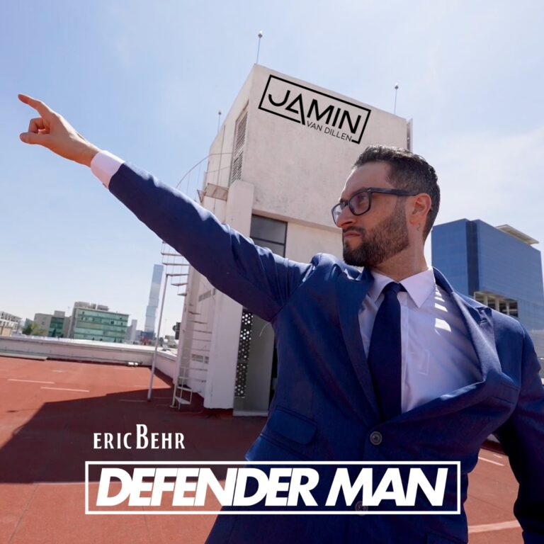 DEFENDER MAN #4